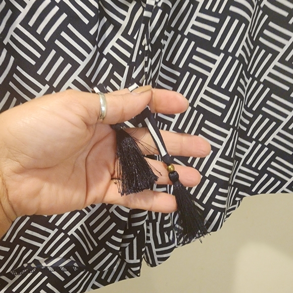 The Limited black and white casual short size M - Picture 7 of 10